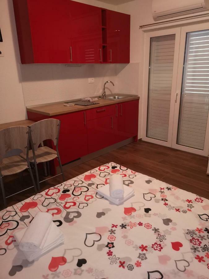 Apartmani Sea Baska Voda Luaran gambar