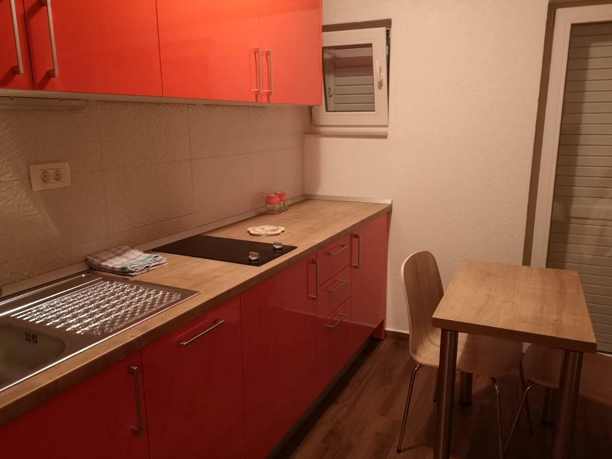 Apartmani Sea Baska Voda Luaran gambar