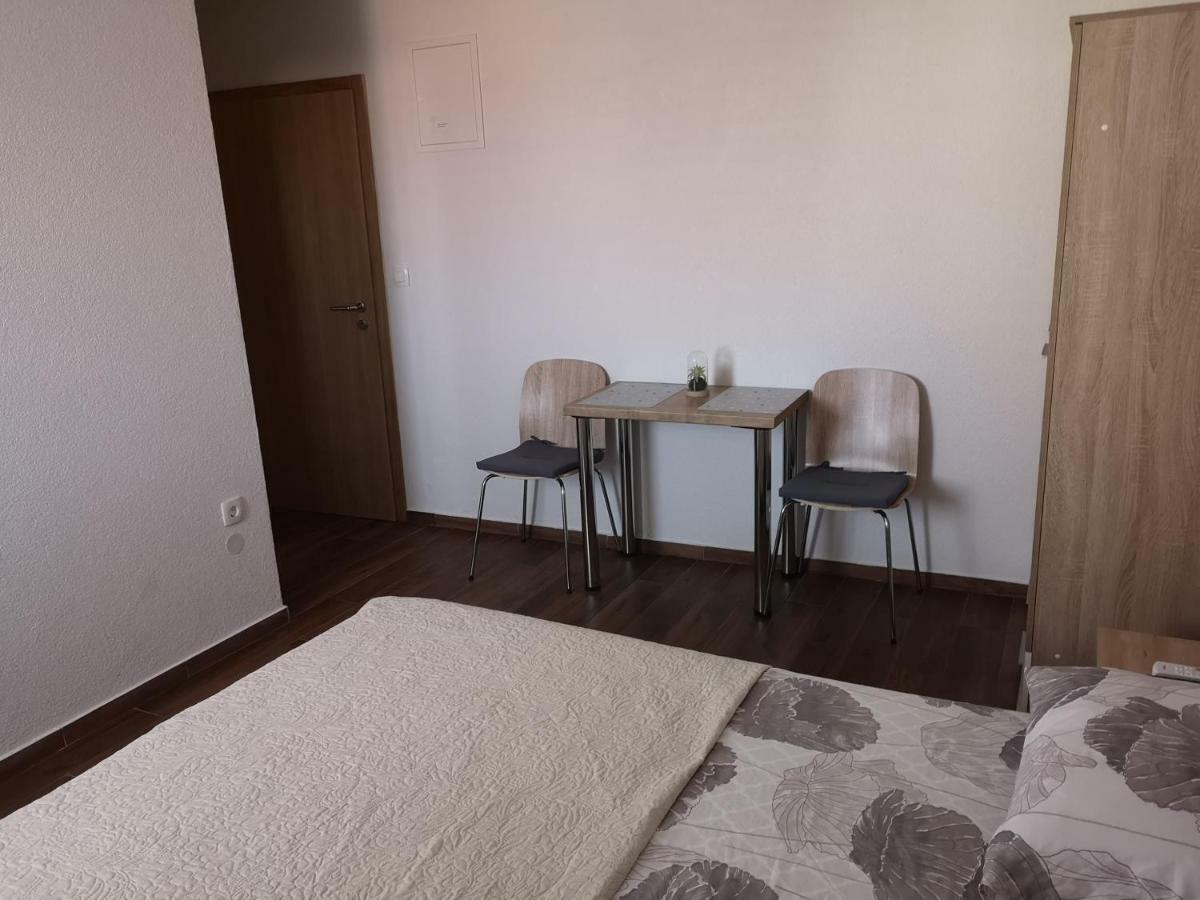 Apartmani Sea Baska Voda Luaran gambar