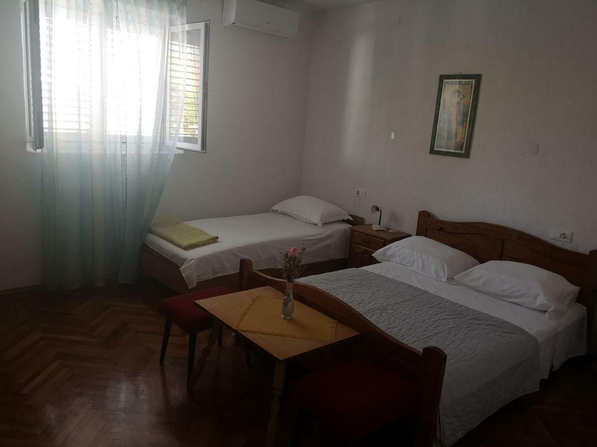 Apartmani Sea Baska Voda Luaran gambar